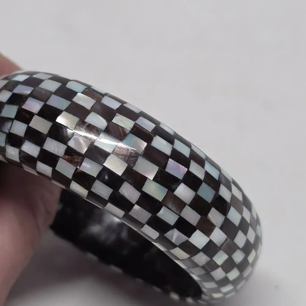 Vintage Mother of pearl Checkered Mosaic Marquetry Bangle Bracelet White & Brown